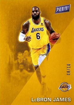 2022 Panini Father's Day - Gold #2 LeBron James Front