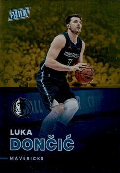 2022 Panini National Convention Silver Packs - Gold #21 Luka Doncic Front