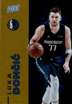 2022 Panini National Convention Silver Packs - National Gold #N8 Luka Doncic Front