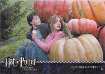 2004 Cards Inc. Harry Potter and the Prisoner of Azkaban #66 Rescuing Buckbeak Front