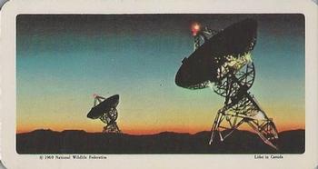 1969 Brooke Bond (Red Rose Tea) The Space Age #12 Radio Telescope Front