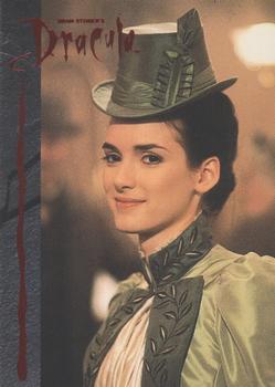 1992 Topps Bram Stoker's Dracula #3 Winona Ryder as Mina Front