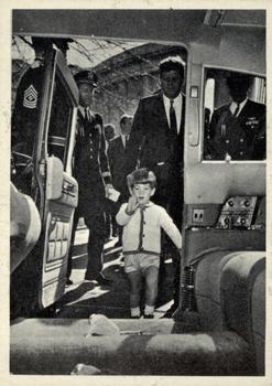 1964 Topps John F. Kennedy #19 John Jr. Enters The Family Limousine Front