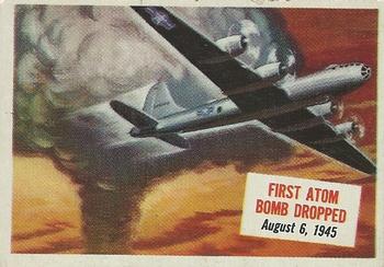 1954 Topps Scoop (R714-19) #12 First Atom Bomb Dropped Front