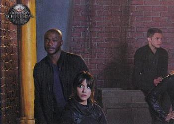 2015 Rittenhouse Marvel: Agents of S.H.I.E.L.D. Season 2 #1 Title Card Front