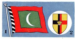 1961 Goodies Ltd Flags and Emblems #19 Maldives Flag and Sarawak Badge Front