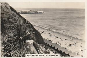 1938 Senior Service Holiday Haunts by the Sea #21 Bournemouth Front