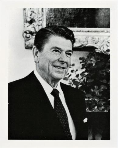1995 Angar International Who's Who #176 Ronald Reagan Front