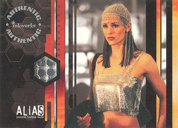 2002 Inkworks Alias Season 1 - Pieceworks Costume Relics #PW2 Jennifer Garner Front