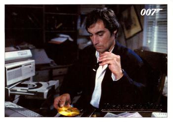 2016 Rittenhouse James Bond 007 Classics - Licence to Kill Throwback Gold #24 James Bond returns to Felix Front