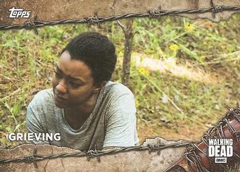 2017 Topps The Walking Dead Season 7 #26 Grieving Front
