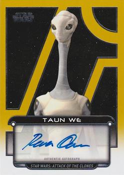 2017 Topps Star Wars: Galactic Files Reborn - Autographs Gold #NNO Rena Owen Front