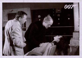 2014 Rittenhouse James Bond Archives - Thunderball Throwback #062 007 infiltrates Largo's estate, where Bond initial Front