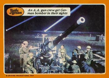 1969 A&BC Battle of Britain #50 An A.A.gun crew get German bomber in their sights Front