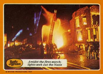 1969 A&BC Battle of Britain #61 Amidst the fires searchlights seek out the Nazis Front