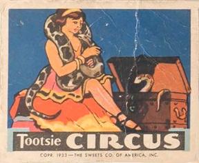 1933 Tootsie Circus (R152) #NNO Snake Charmer Front