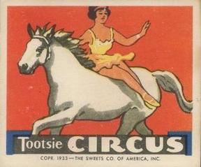 1933 Tootsie Circus (R152) #NNO The Bare-Back Rider Front