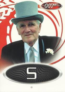 2002 Rittenhouse James Bond 40th Anniversary - Game Cards #S Desmond Llewelyn as Q Front