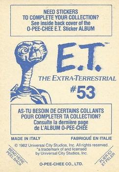 1982 O-Pee-Chee E.T. The Extraterrestrial Album Stickers #53 Among the plush toys Back