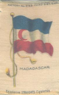 1910 American Tobacco Company National Flags Silks (S33) - Egyptienne Straights Cigarettes (Factory 2153) #NNO Madagascar Front