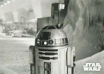 2019 Topps Star Wars Black & White: The Empire Strikes Back #10 Artoo's desperate scans Front