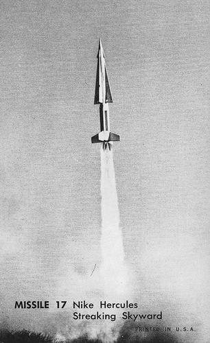 1958 Exhibits Missiles (W452-4) #17 Nike Hercules Streaking Skyward Front
