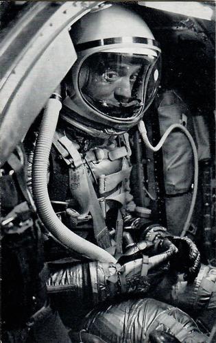 1963 Exhibits Astronauts: NASA (W454) #10 Alan B. Shepard, Jr. Front