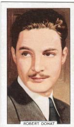1935 Gallaher Portraits of Famous Stars #19 Robert Donat Front