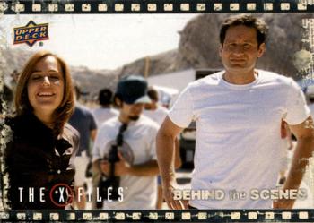 2019 Upper Deck The X-Files UFOs and Aliens Edition - Behind the Scenes #BTS-8 Gillian Anderson and David Duchovny Front