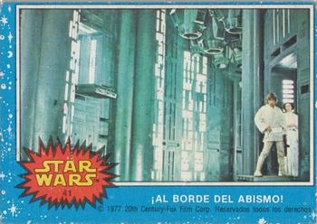 1977 Topps Star Wars (Mexico) #41 Al borde del abismo Front