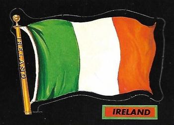 1970 O-Pee-Chee Flags of the World #36 Ireland Front