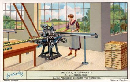 1934 Liebig De Stekjesfabricatie (Match Making) (Dutch Text) (F1293, S1293) #6 De Inpakmachine Front