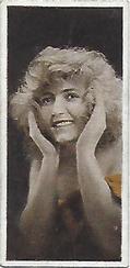 1923 Imperial Tobacco Famous English Actresses #22 Genee Wallis Front