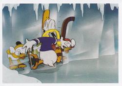 2019 Panini Disney Donald Duck Sticker Story 85 Years #16 Sticker 16 Front