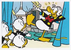 2019 Panini Disney Donald Duck Sticker Story 85 Years #35 Sticker 35 Front