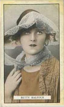 1926 Gallaher Cinema Stars #11 Betty Balfour Front