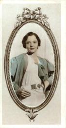 1934 Godfrey Phillips Stars of the Screen #5 Sylvia Sidney Front