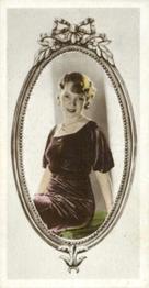 1934 Godfrey Phillips Stars of the Screen #40 Helen Hayes Front