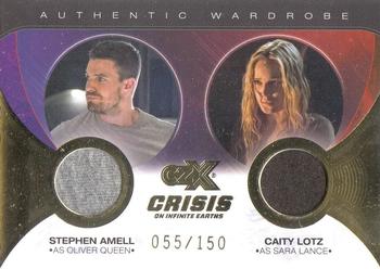 2022 Cryptozoic CZX Crisis on Infinite Earths - Dual Wardrobe #DM01 Stephen Amell / Caity Lotz Front