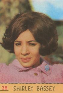 1968 Panini Cantanti #38 Shirley Bassey Front