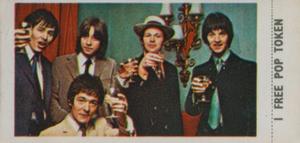 1970 Lyons Maid Pop Scene #14 The Hollies Front