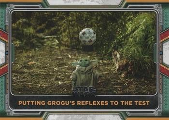 2022 Topps Star Wars: The Book of Boba Fett #80 Putting Grogu's Reflexes to the Test Front