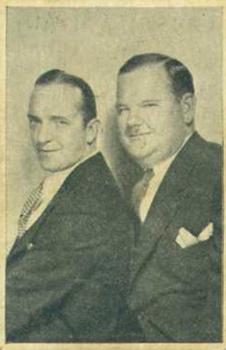 1932 Australian Licorice Film Stars Grey 1st Series #NNO Stan Laurel / Oliver Hardy Front
