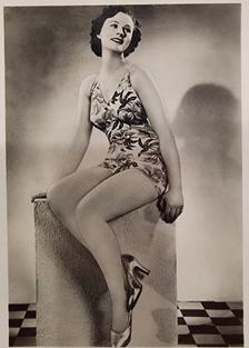 1937 Ardath Real Photographs (Series 2) #18 Diana Front