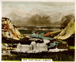 1940 R. & J. Hill Views of Interest Canada #5 Bow River Valley, Alberta Front