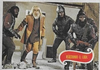 1975 Topps Planet of the Apes (Spanish) #29 Search the Premises Front