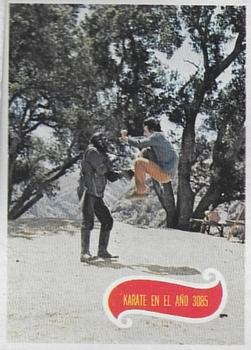 1975 Topps Planet of the Apes (Spanish) #48 Karate, 3085 A.D.! Front