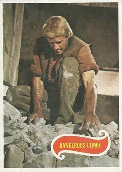 1975 Scanlens Planet of the Apes #18 Dangerous Climb Front