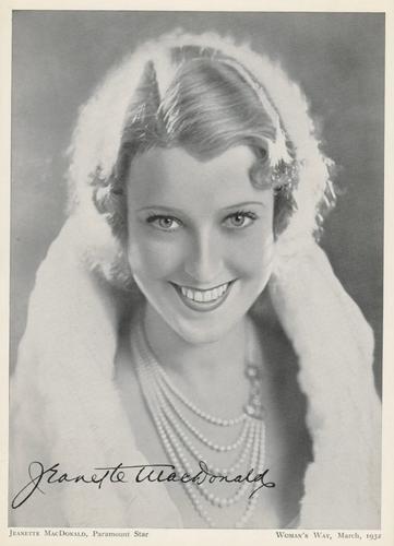 1931-32 Woman's Way Film Stars #NNO Jeanette MacDonald Front