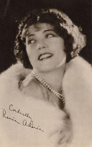 1928 Blatz Gum Favorite Screen Stars #9 Renee Adoree Front